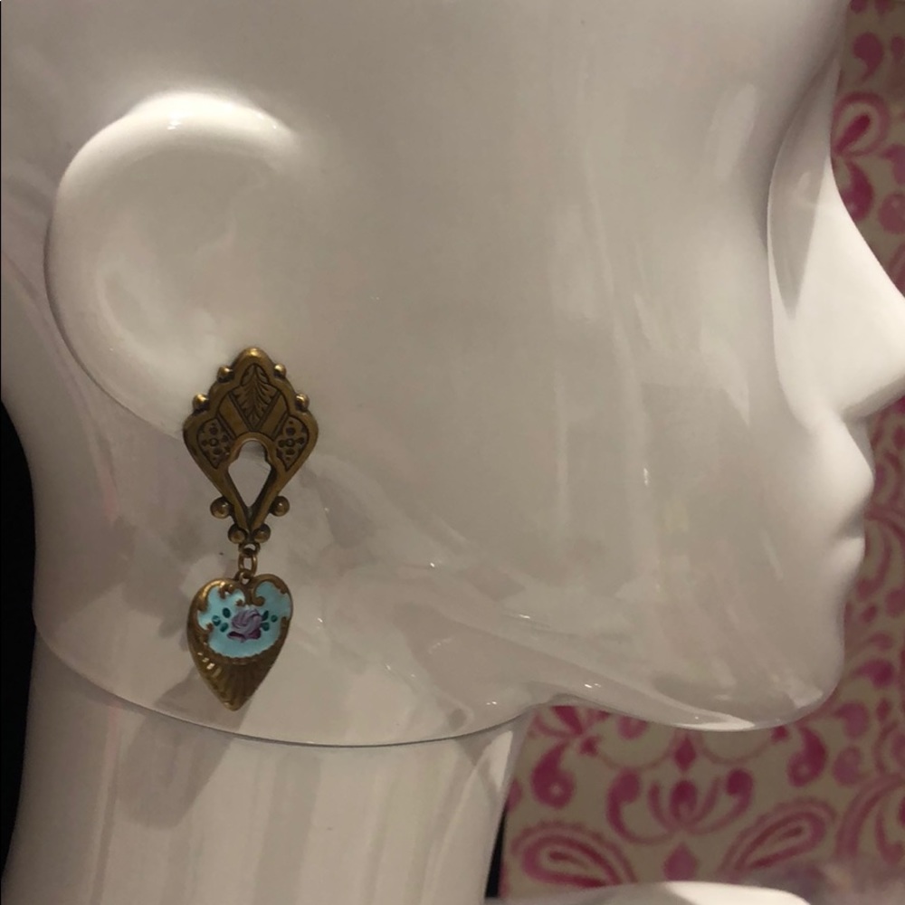 Vintage Heart Drop Earrings with Floral Design - Picture 3 of 5